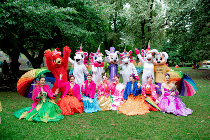 Scott's Mascots and Costumes, Bendigo Easter Fair!